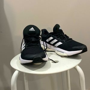 Adidas Solar Glide 5 W, Black and White.